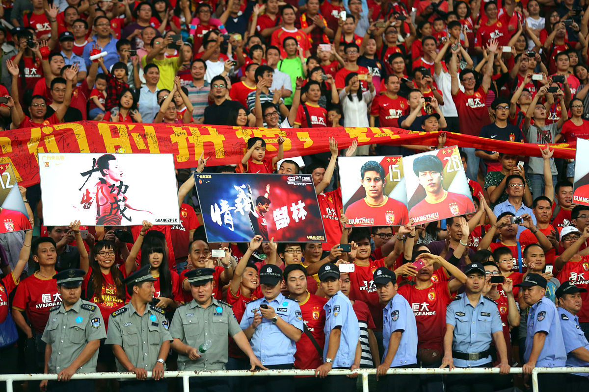 黑白直播-梅斯队的胜利让球迷们欢呼雀跃