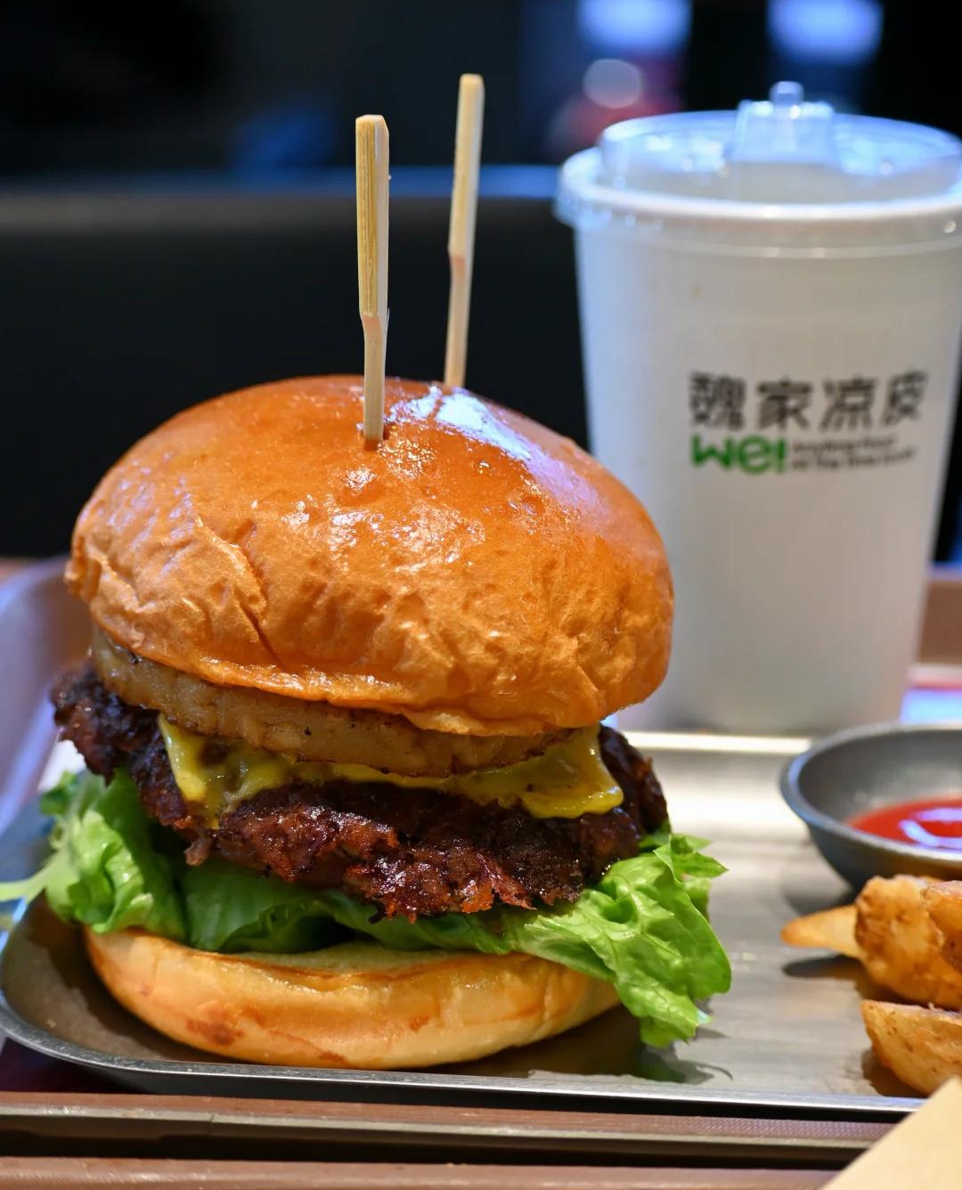 黑白直播-包含汉堡队：稳健表现，实现高分胜利的词条