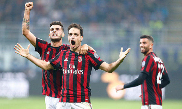 黑白直播nba-包含克罗托内客场战胜对手，抢得关键三分的词条