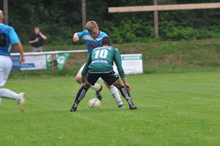 黑白直播网-阿尔希拉尔多线作战阵容调整，保证体能充沛