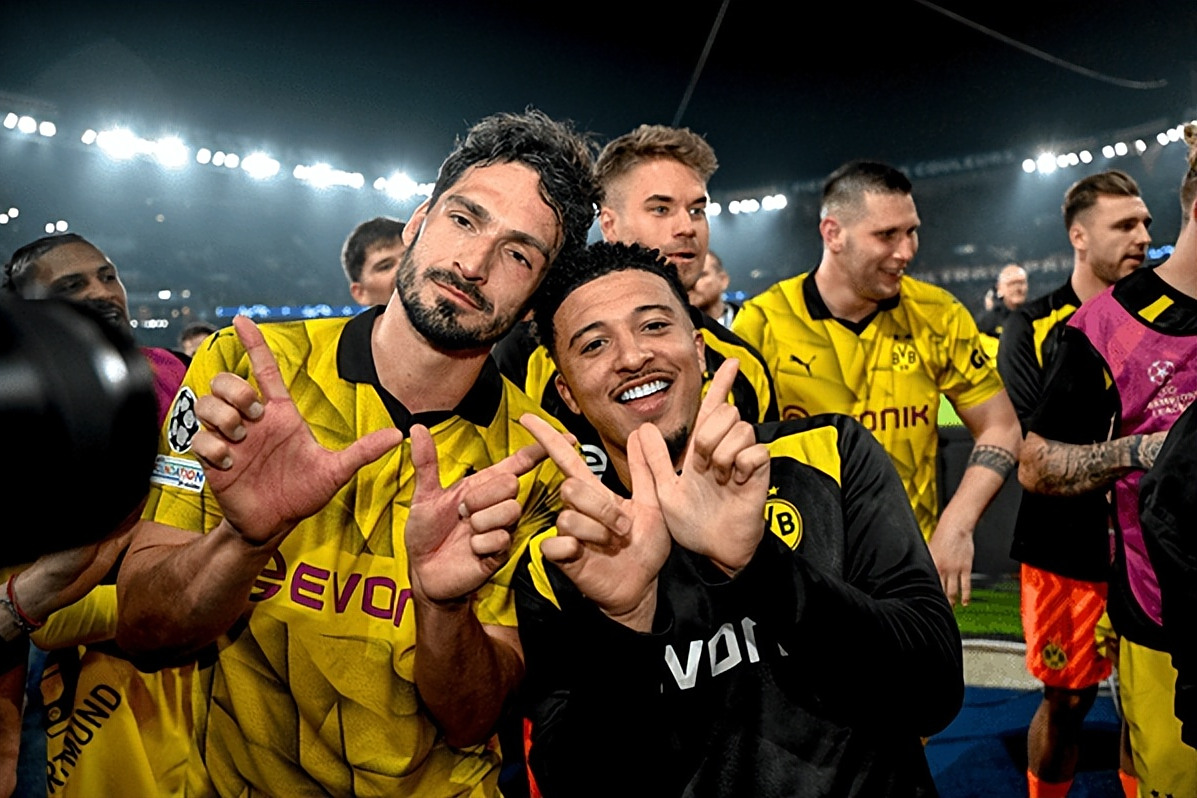 黑白直播在线观看nba-包含多特蒙德发挥团队优势，奋起争取成功的词条