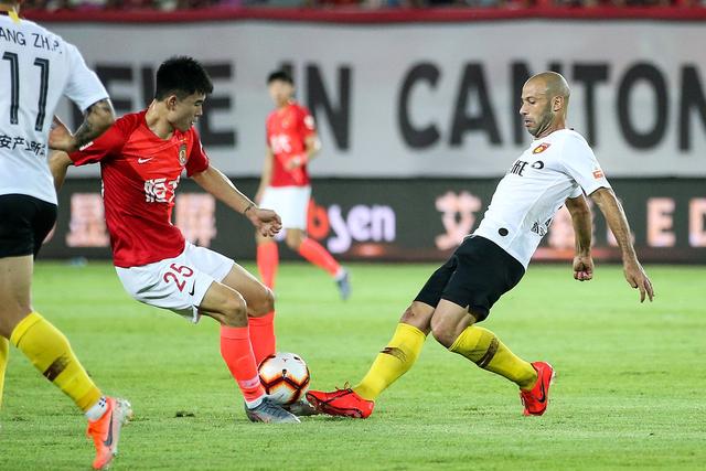 广州恒大客场战平河北华夏,双方激战无分胜负的简单介绍 广州恒大客场战平河北华夏,双方激战无分胜负的简单介绍