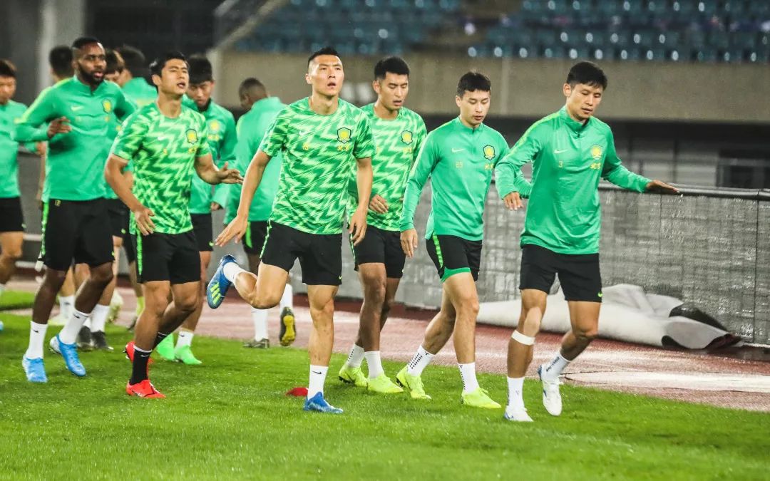 关于全队备战下一场比赛，心态稳定的信息