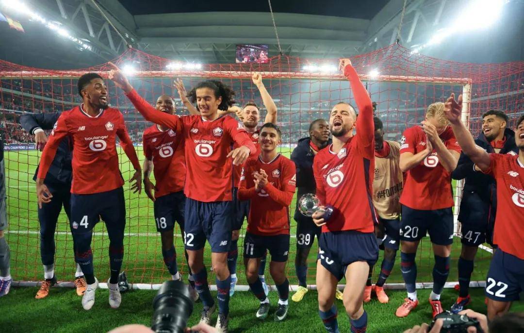 包含里尔主场逼平对手，争取一分的词条