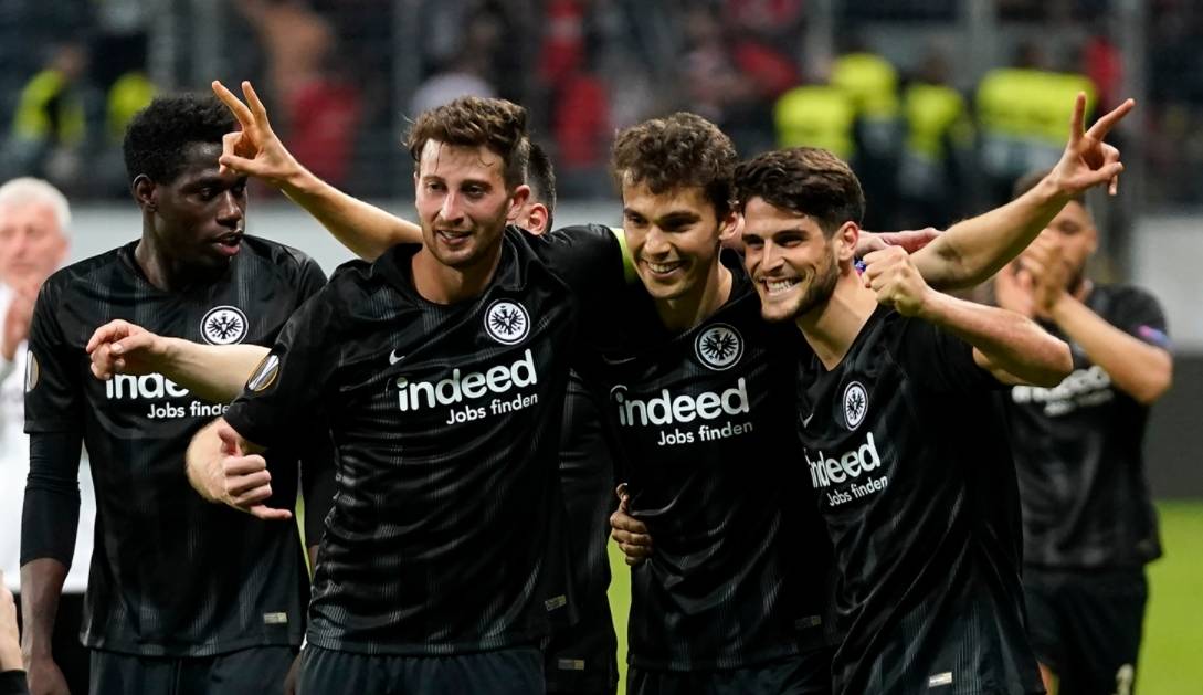 黑白直播在线观看-热刺签下新外援加强阵容深度的简单介绍