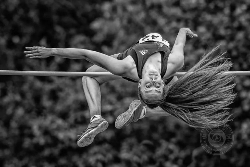 黑白直播免费体育直播-关于爱尔兰选手在体操比赛中斩获奖牌的信息