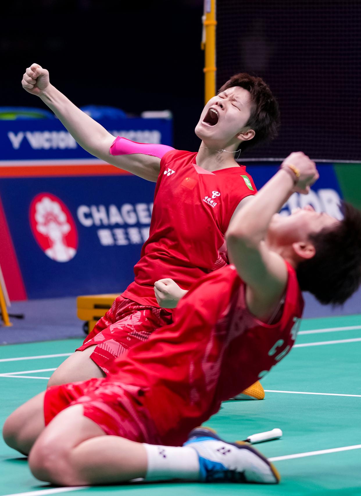 黑白直播nba在线观看-混双羽毛球赛场惊险比赛中国选手凭借默契配合斩获金牌的简单介绍