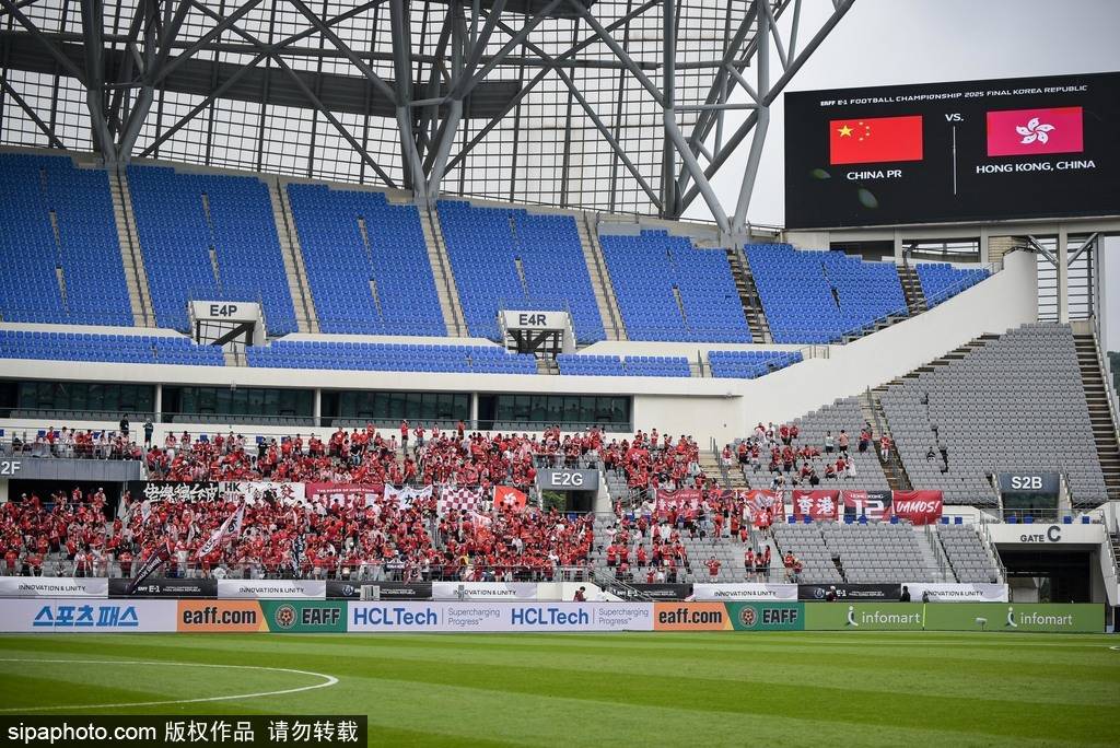 黑白直播体育-球队队员全力以赴将胜利座位