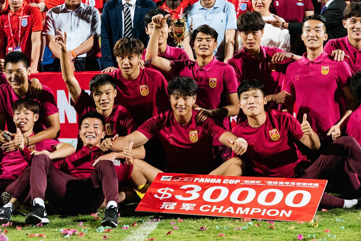 球队队员全力以赴将胜利座位 球队队员全力以赴将胜利座位