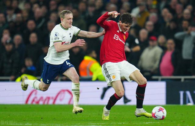 黑白直播nba-华尔加主帅遭遇解聘危机，球队成绩欠佳