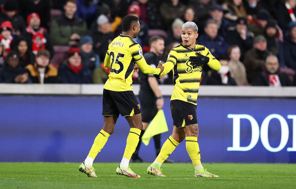 黑白直播网-多特蒙德爆冷美国，莫德里奇爆发神勇的简单介绍