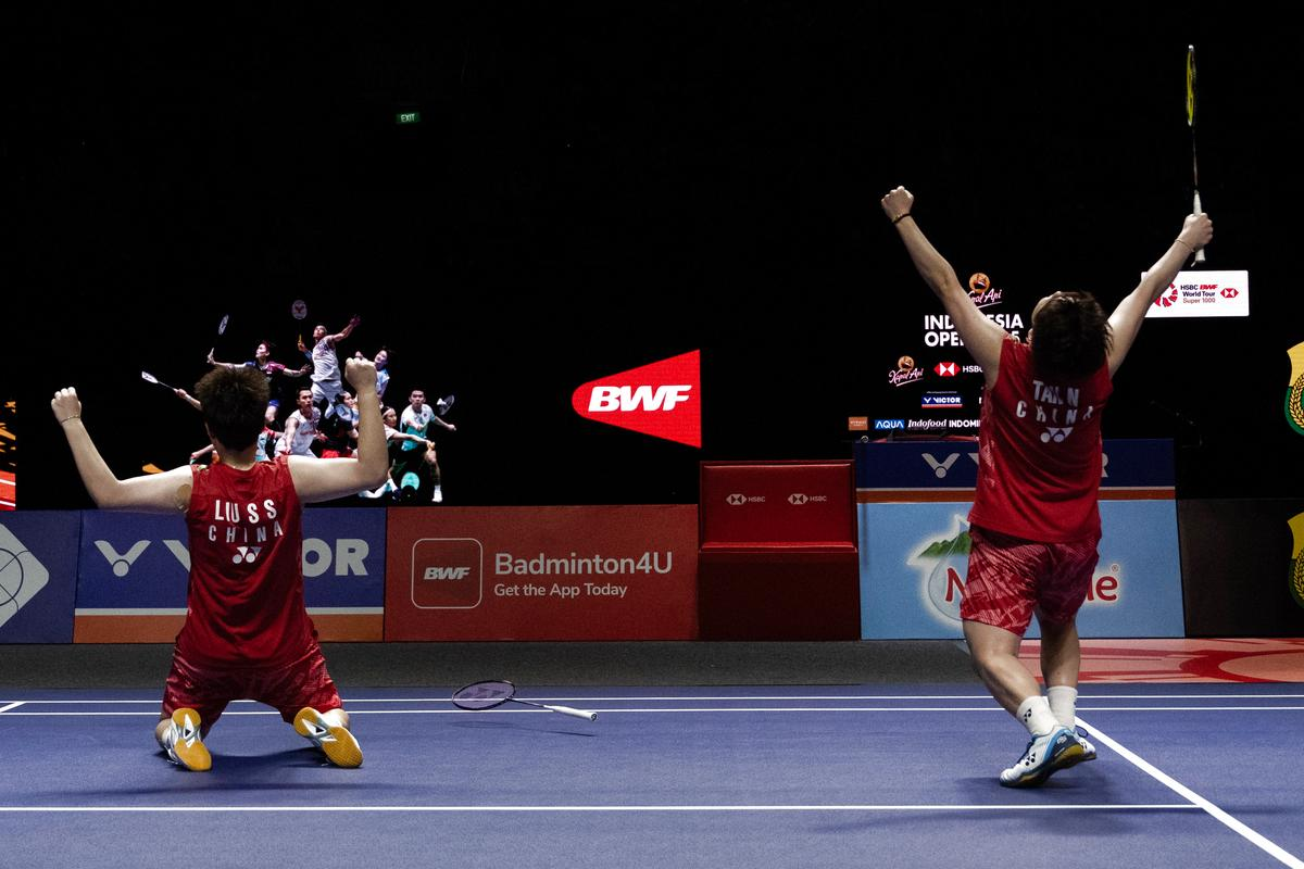 黑白直播在线观看nba-韩国羽毛球队碾压日本羽毛球队，陶菲克关键制胜的简单介绍