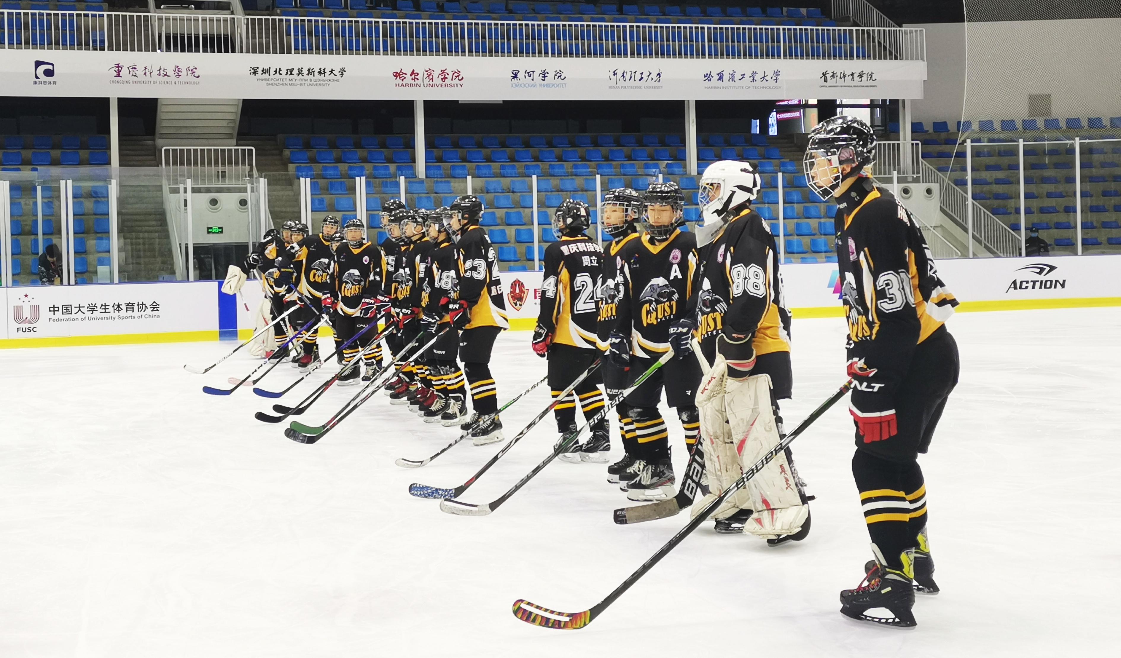 冰球队主教练发声,誓言带队登顶的简单介绍 冰球队主教练发声,誓言带队登顶的简单介绍