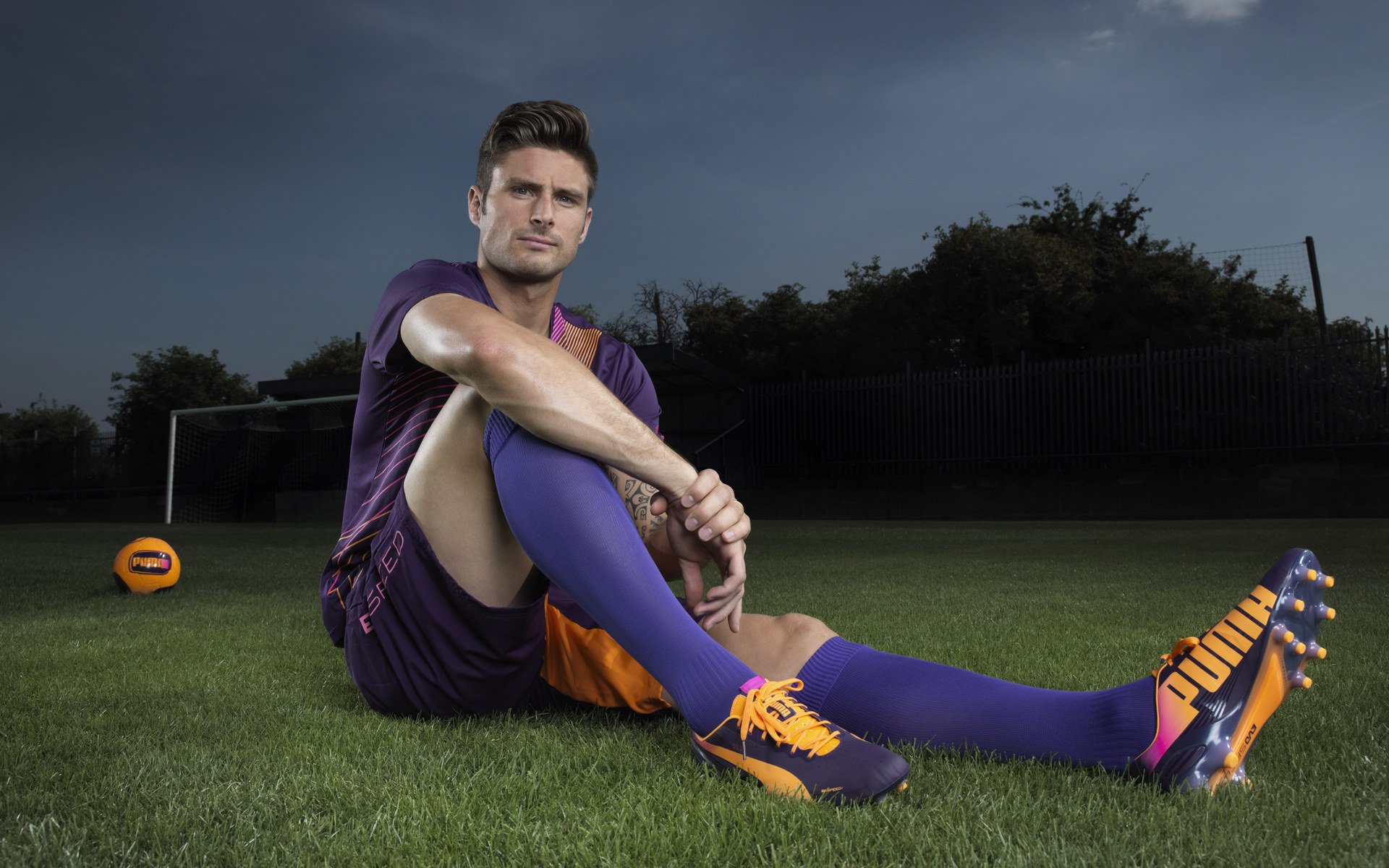 黑白直播免费体育直播-狂牛的铁蹄，当草原野性碾碎高山精密