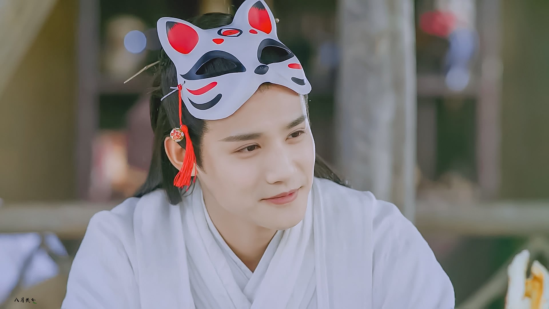 冲破铁闸,喀麦隆的狂野与斯通斯的孤岛