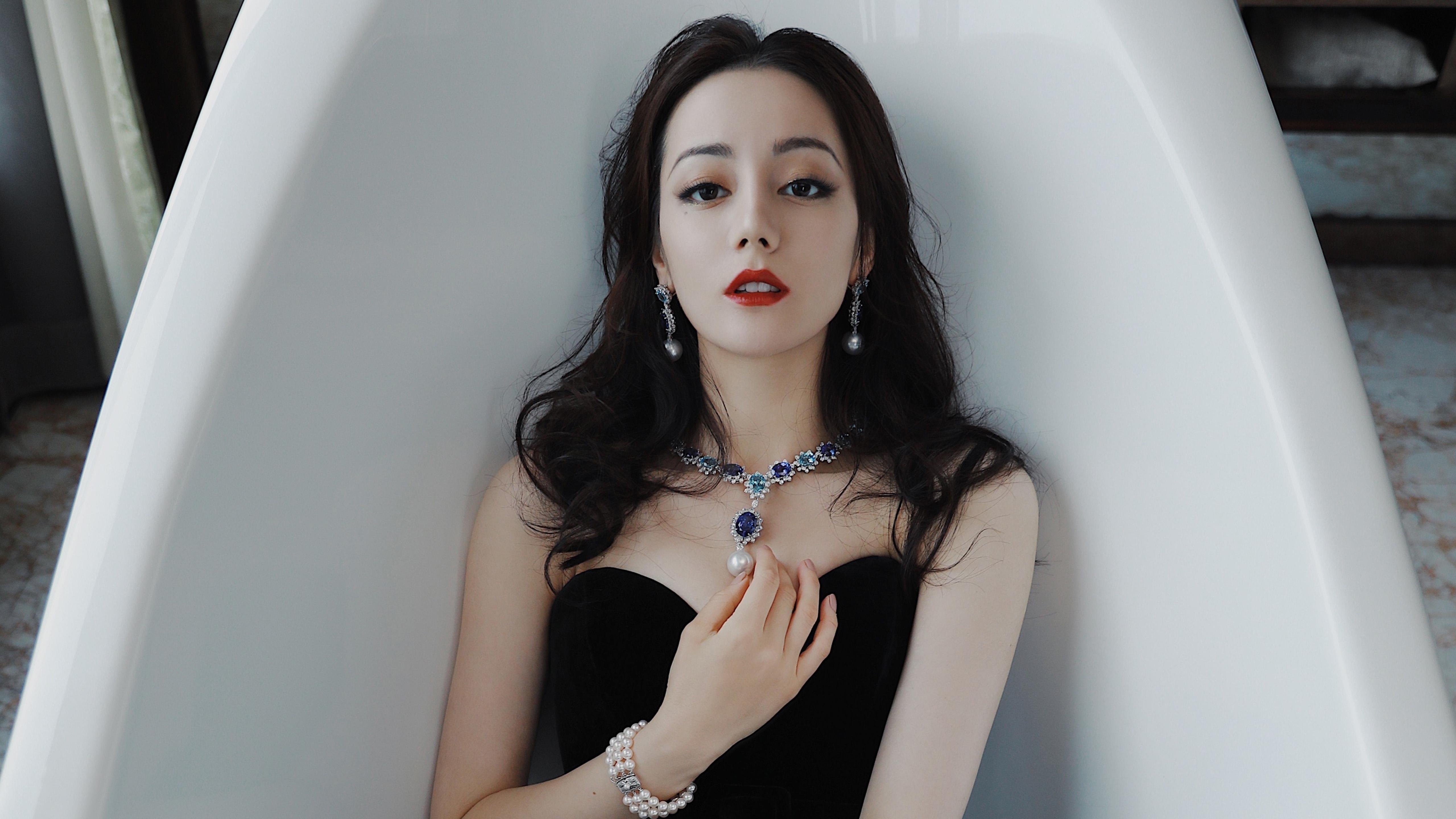 黑白直播nba在线观看-圣西罗见证新王诞生，迪亚斯压制级发挥撕碎意甲防线