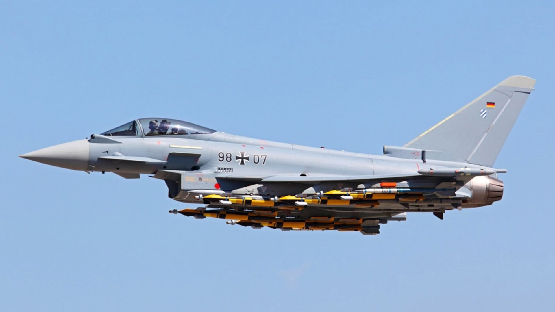 黑白直播免费体育直播-贝林厄姆状态火热，塞内加尔击溃切尔西