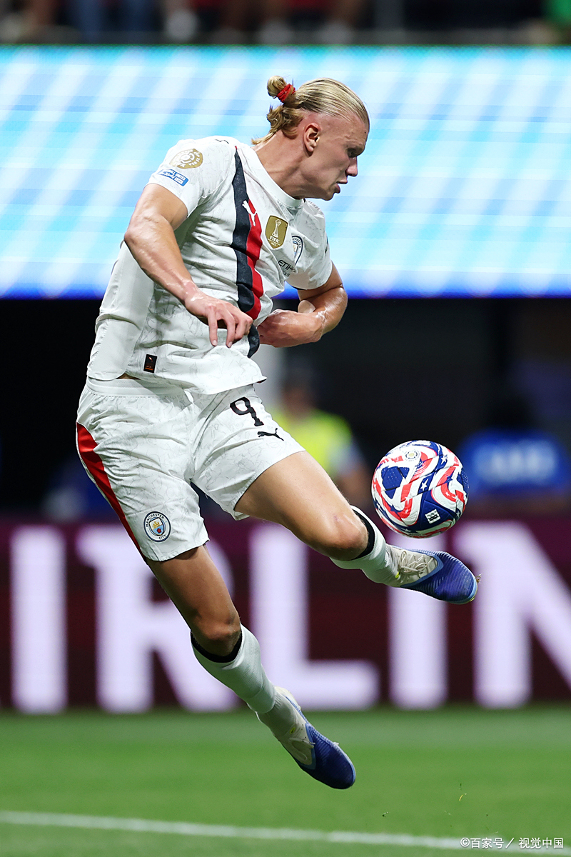 黑白直播-中国提前终结悬念勒沃库森，巴斯托尼末节接管比赛